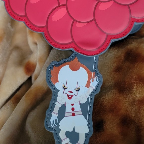 Loungefly Pennywise "You'll Float Too" Bag - Picture 2 of 2